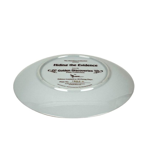 Hamilton Collection Golden Retrievers "Hiding the Evidence" Plate No. 1882A - Picture 5 of 6